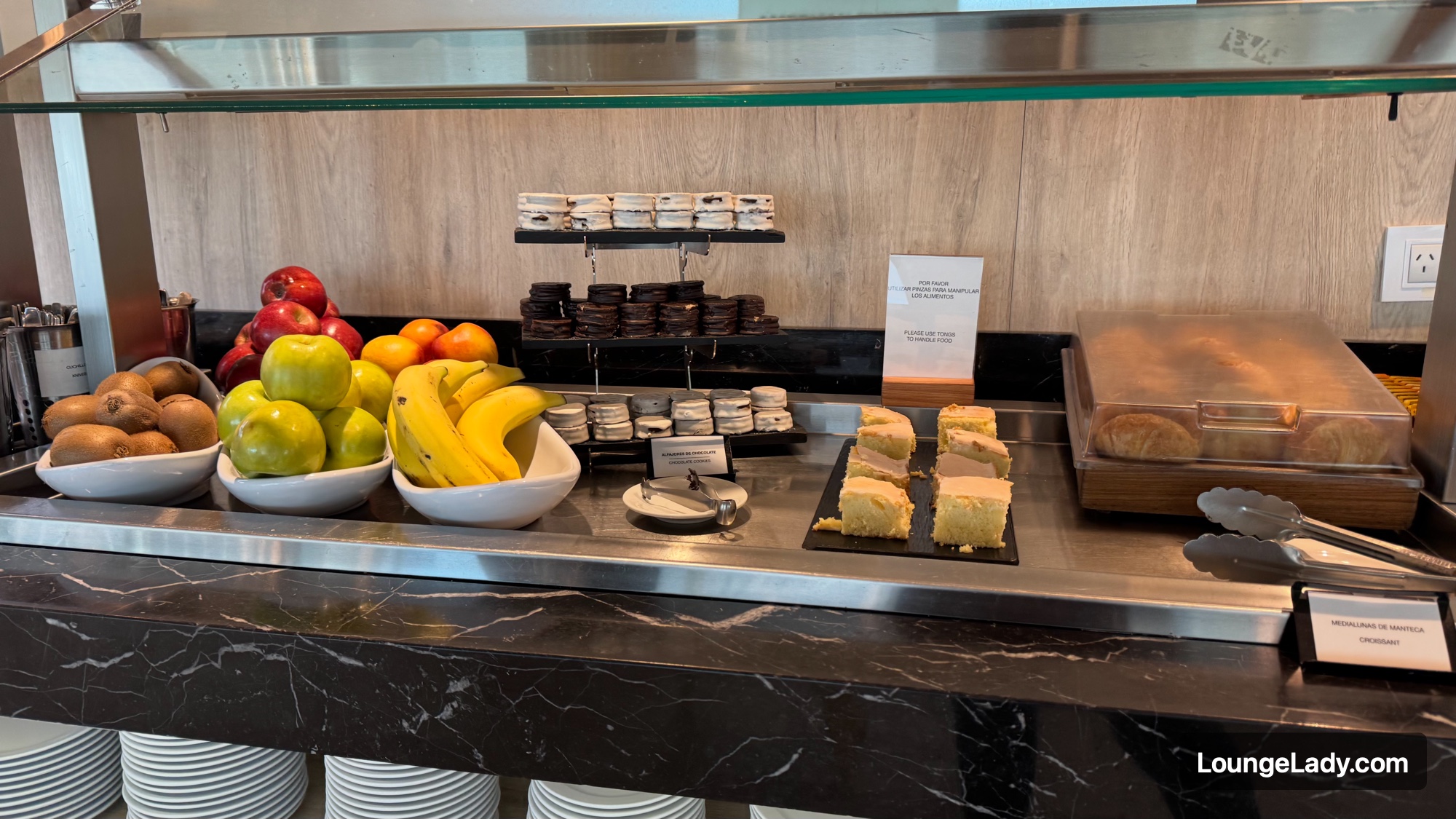 Fruit and sweet options