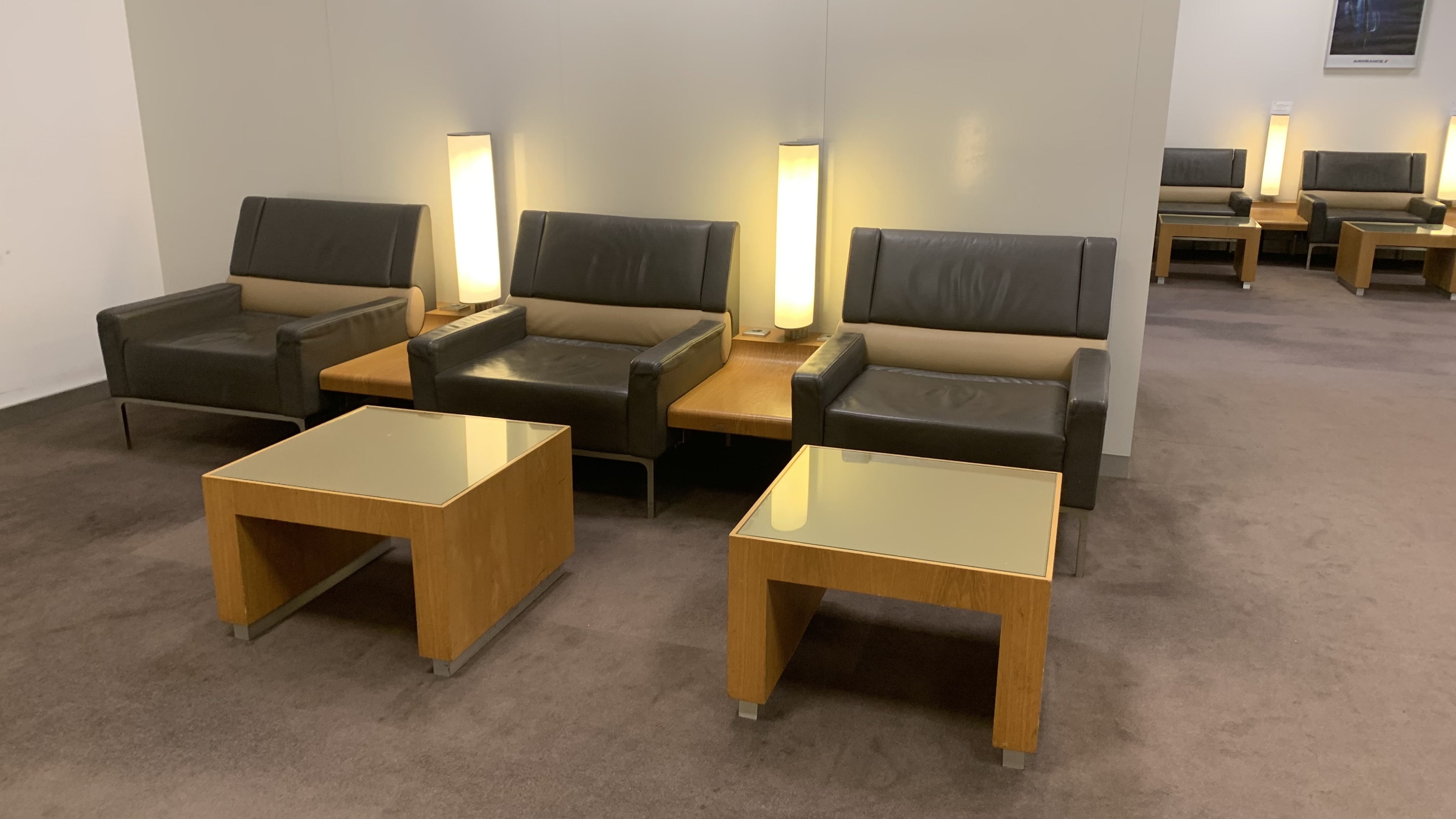 Relaxation corner seating