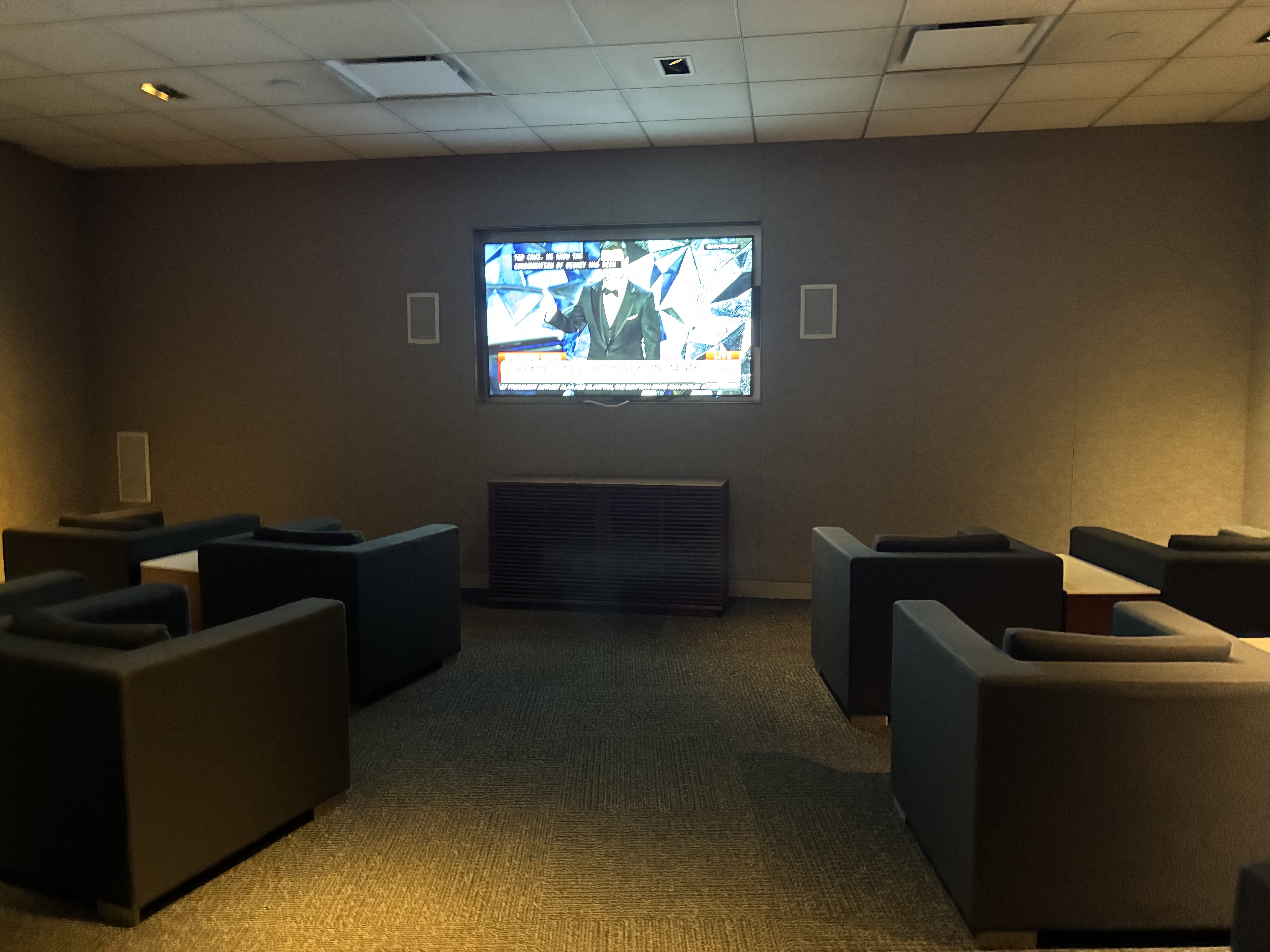 Star Alliance lounge seating area